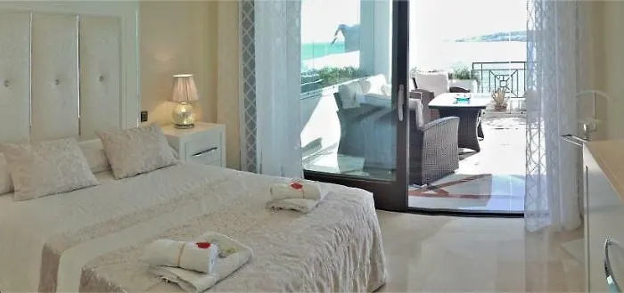 아파트 Luxury Frontal To The Sea In Doncella *