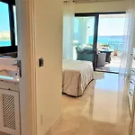 Appartement Luxury Frontal To The Sea In Doncella