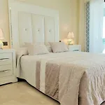 Appartement Luxury Frontal To The Sea In Doncella Estepona