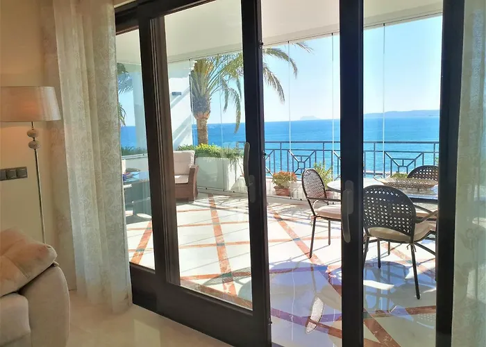 Luxury Frontal To The Sea In Doncella * Estepona