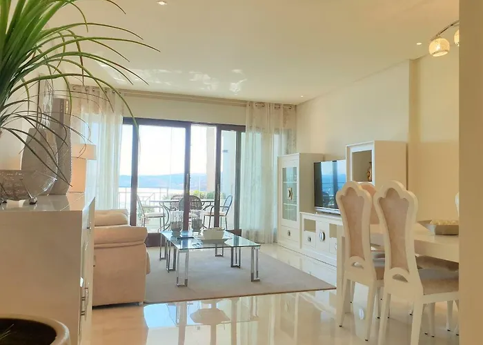 Apartment Luxury Frontal To The Sea In Doncella