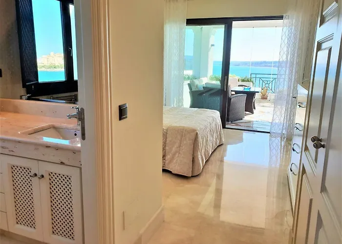 Apartment Luxury Frontal To The Sea In Doncella