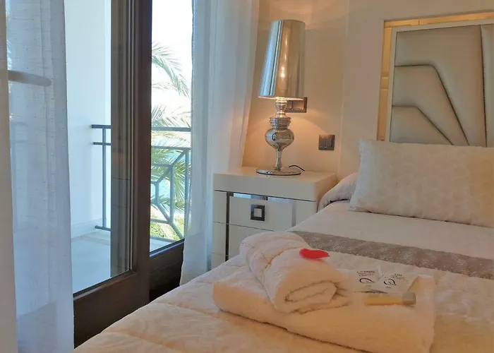 Luxury Frontal To The Sea In Doncella Apartman Estepona