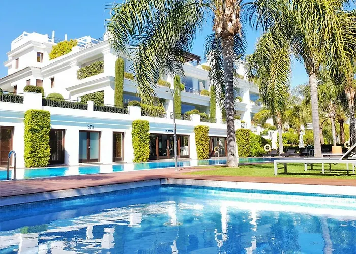 Luxury Frontal To The Sea In Doncella * Estepona
