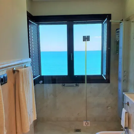 Luxury Frontal To The Sea In Doncella Apartman *